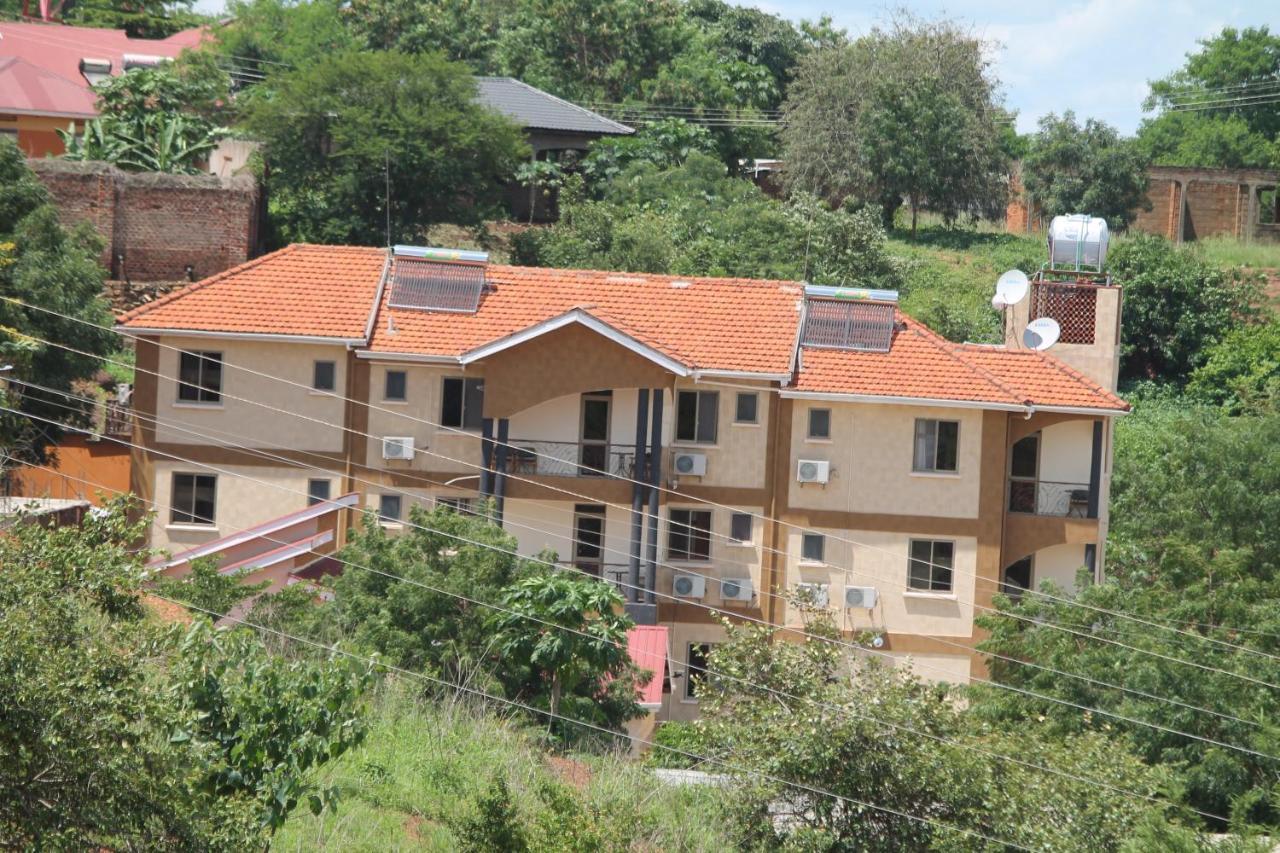 Cactus Hillside Hotel Kitgum Extérieur photo